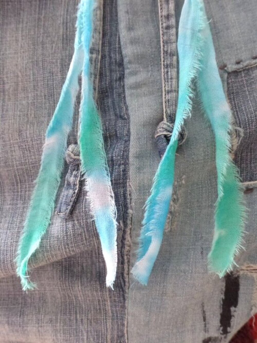 Hand Crafted Swag Earrings BLUE w/BEADS - Picture 4 of 6